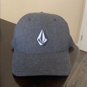 Volcom flex fit men’s hat